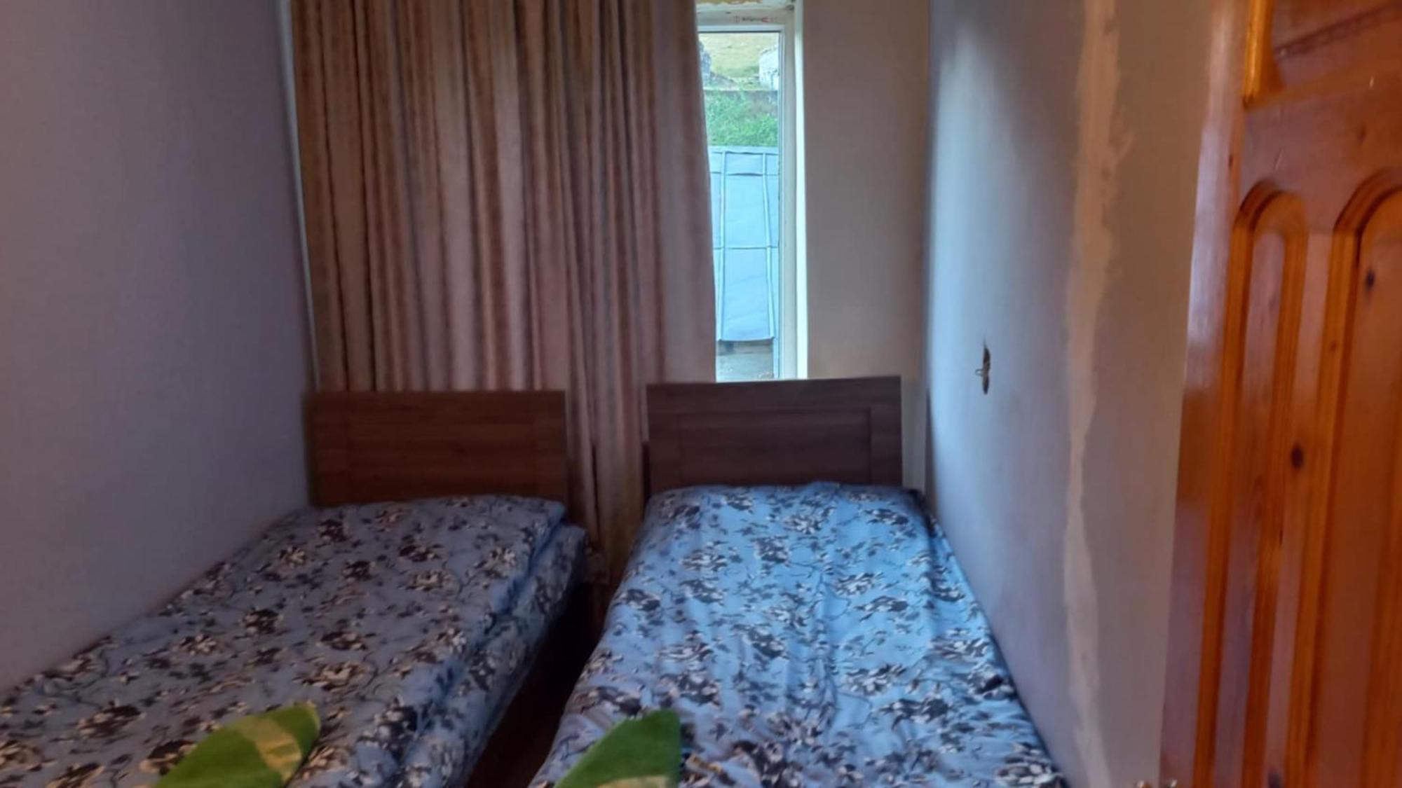 Bezengi Guest House Lalkhori Exteriör bild